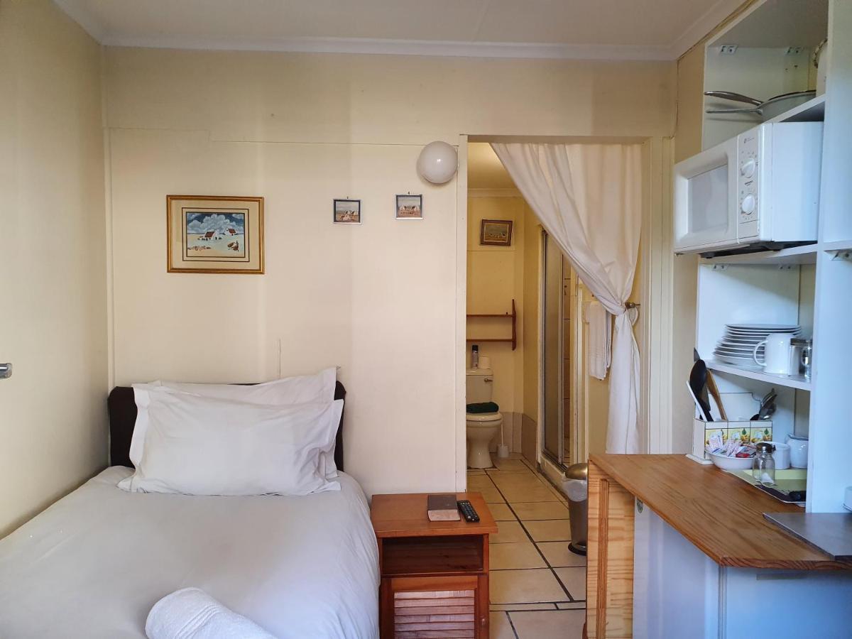 เลคไซด์ แอคคอมมอเดชั่น Hotel นิสนา ภายนอก รูปภาพ